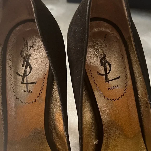 Yves Saint Laurent Black Pumps with Gold Detail - Picture 7 of 7
